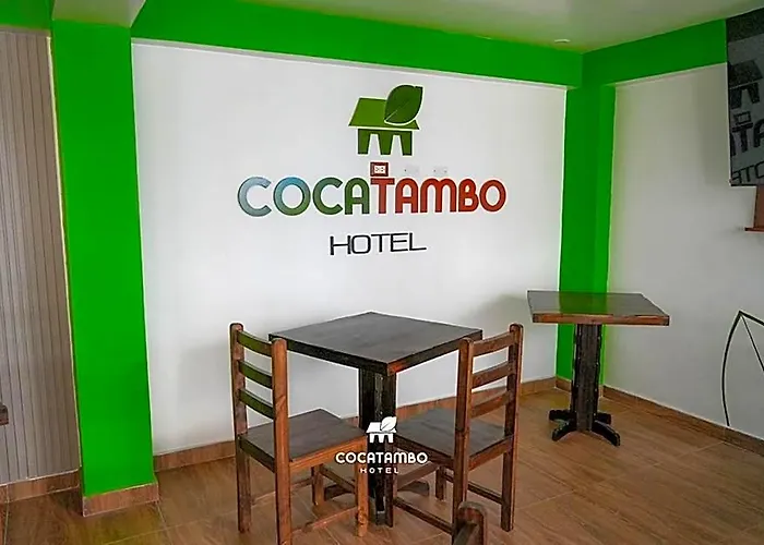 ホテル Cocatambo 2*
